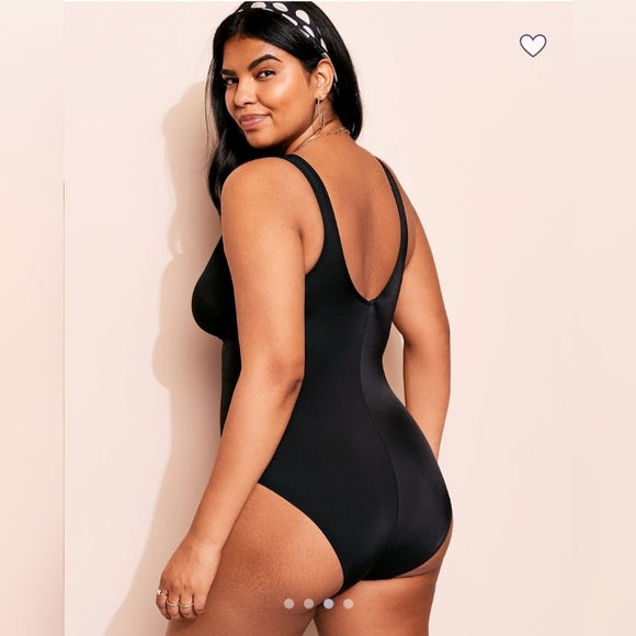 1 piece swim - Picture 2 of 5